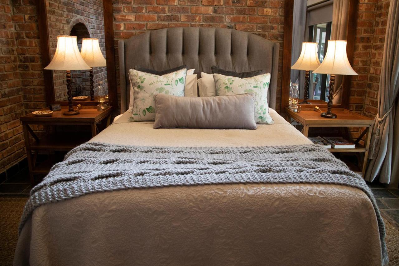 Tarry-Stone Cottages Dullstroom Extérieur photo
