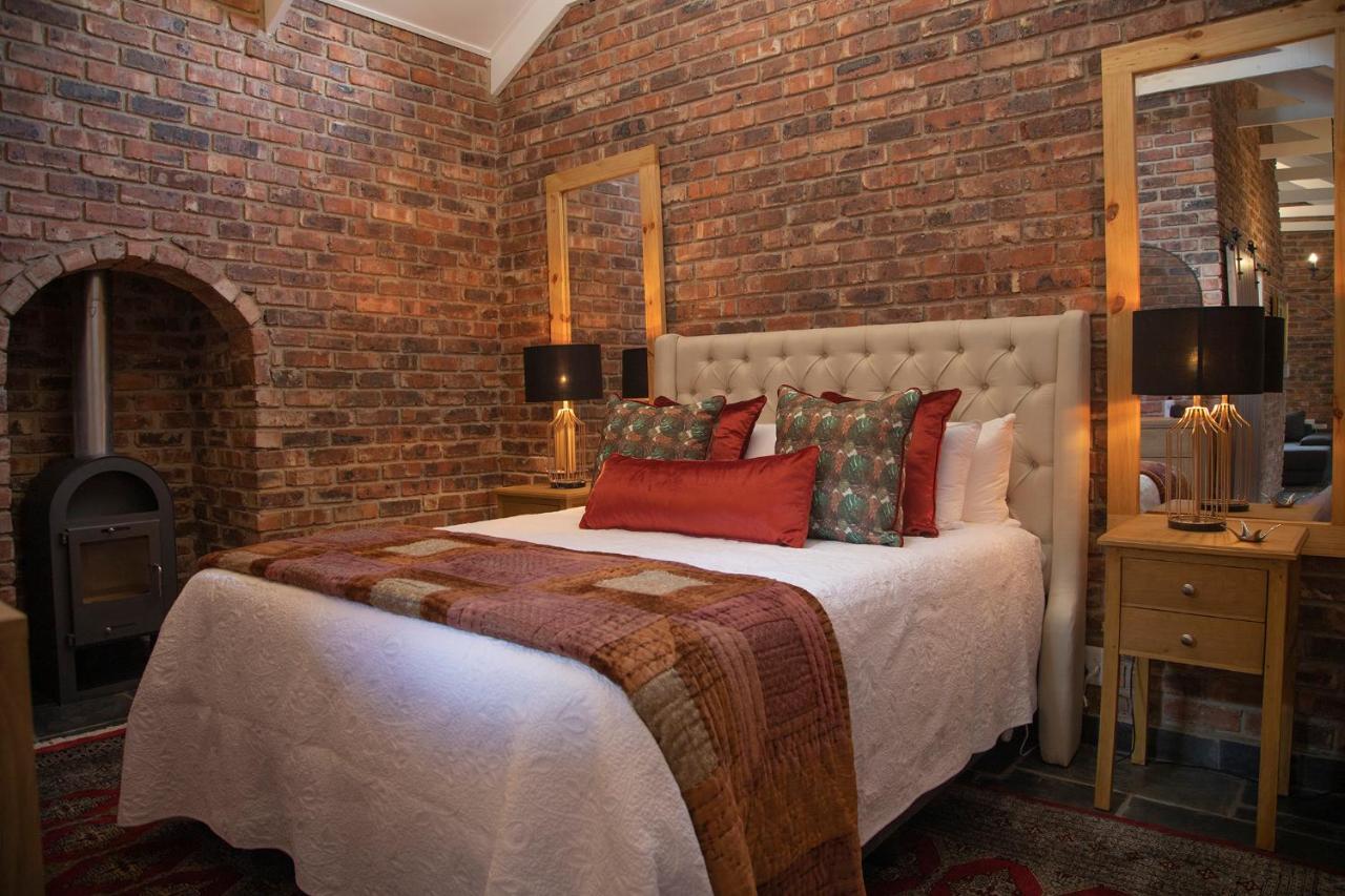 Tarry-Stone Cottages Dullstroom Extérieur photo