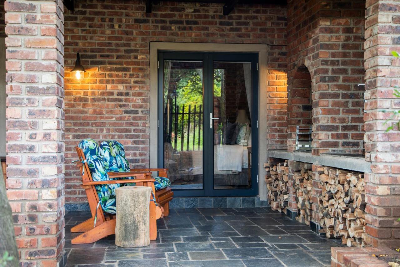 Tarry-Stone Cottages Dullstroom Extérieur photo