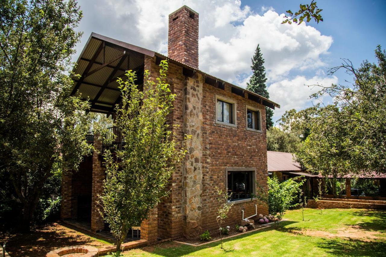 Tarry-Stone Cottages Dullstroom Extérieur photo
