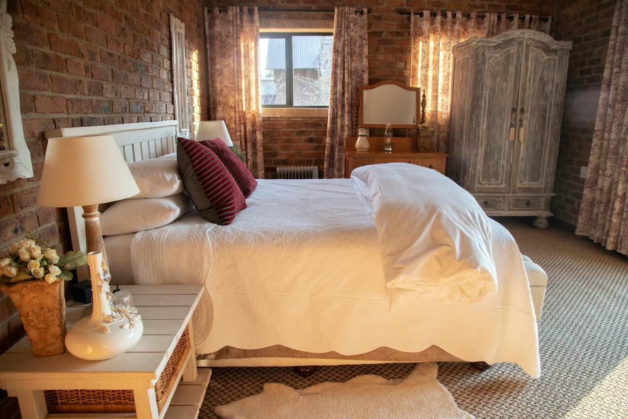 Tarry-Stone Cottages Dullstroom Extérieur photo