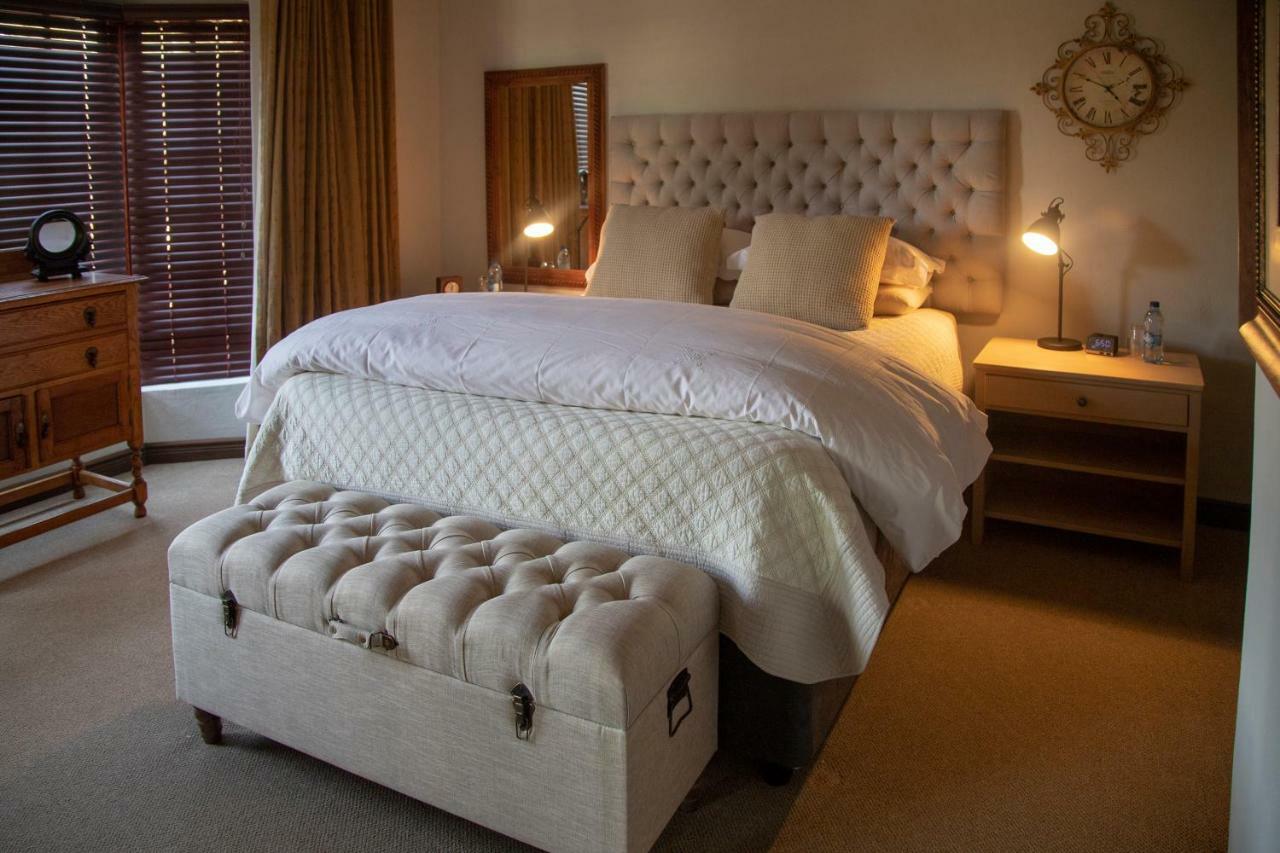 Tarry-Stone Cottages Dullstroom Extérieur photo