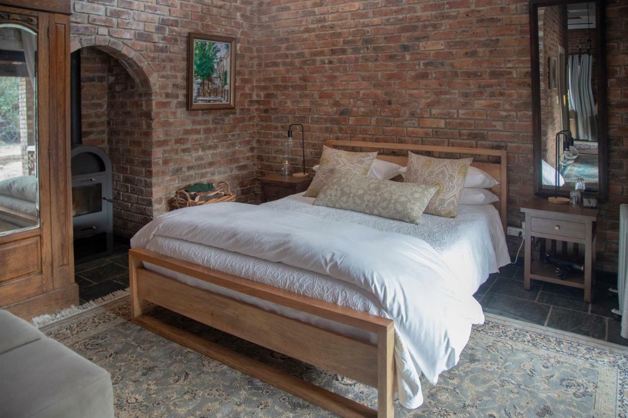 Tarry-Stone Cottages Dullstroom Extérieur photo